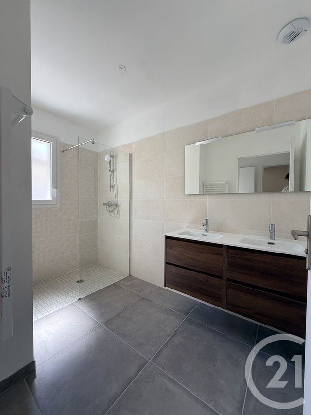 maison à louer - 4 pièces - 90.0 m2 - VENSAC - 33 - AQUITAINE - Century 21 Agence Grand Cru