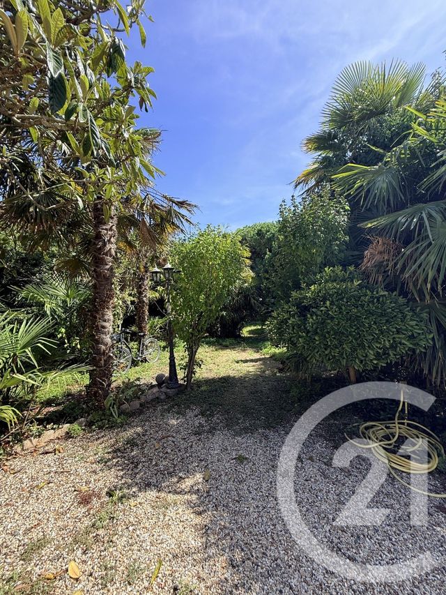 maison à vendre - 6 pièces - 213.0 m2 - QUEYRAC - 33 - AQUITAINE - Century 21 Agence Grand Cru