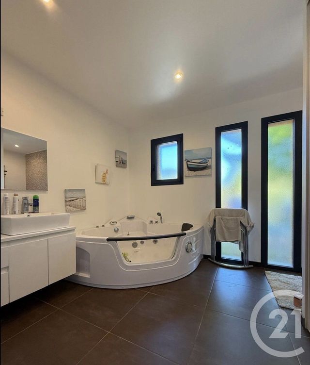 maison à vendre - 6 pièces - 147.3 m2 - ST VIVIEN DE MEDOC - 33 - AQUITAINE - Century 21 Agence Grand Cru
