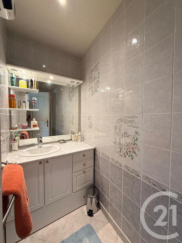 maison à vendre - 3 pièces - 60.0 m2 - ST SEURIN DE CADOURNE - 33 - AQUITAINE - Century 21 Agence Grand Cru