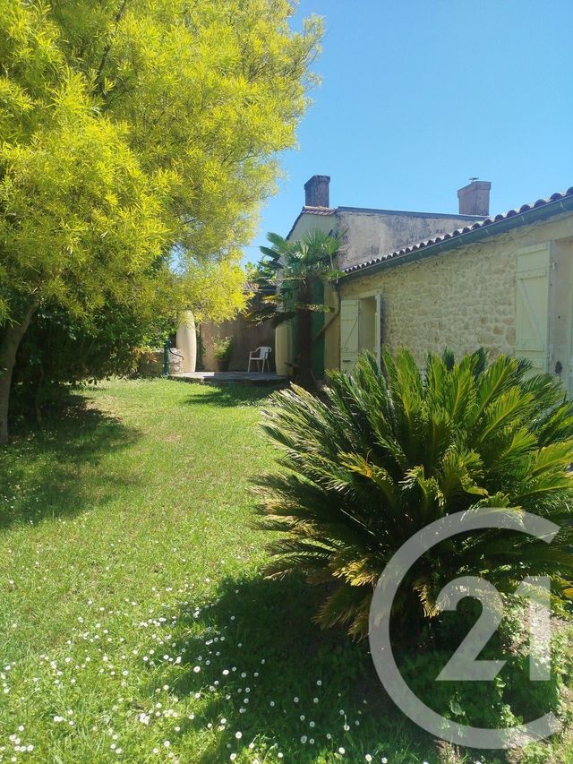 maison à vendre - 10 pièces - 243.0 m2 - ST SEURIN DE CADOURNE - 33 - AQUITAINE - Century 21 Agence Grand Cru