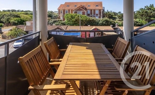 Appartement à vendre - 3 pièces - 37.77 m2 - SOULAC SUR MER - 33 - AQUITAINE - Century 21 Agence Grand Cru